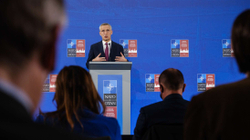 Stoltenberg: Akterë të huaj po tentojnë të minojnë progresin në Kosovë e Bosnjë-Hercegovinë