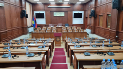 Kryetari Totaj dhe kuvendarët e sapozgjedhur të Prizrenit betohen më 10 dhjetor