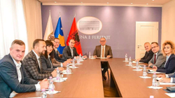 Aliu e ndalon përdorimin e veturave zyrtare jashtë orarit