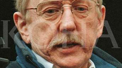 “Berliner Zeitung”, 8 prill 2000: Walker: Reçaku – një ekzekutim kolektiv i shqiptarëve të paarmatosur