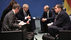 Johnson: Pushtimi i Ukrainës do të ishte gabim strategjik i Rusisë