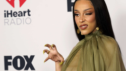 Doja Cat anulon performancat, për herë të dytë preket nga koronavirusi