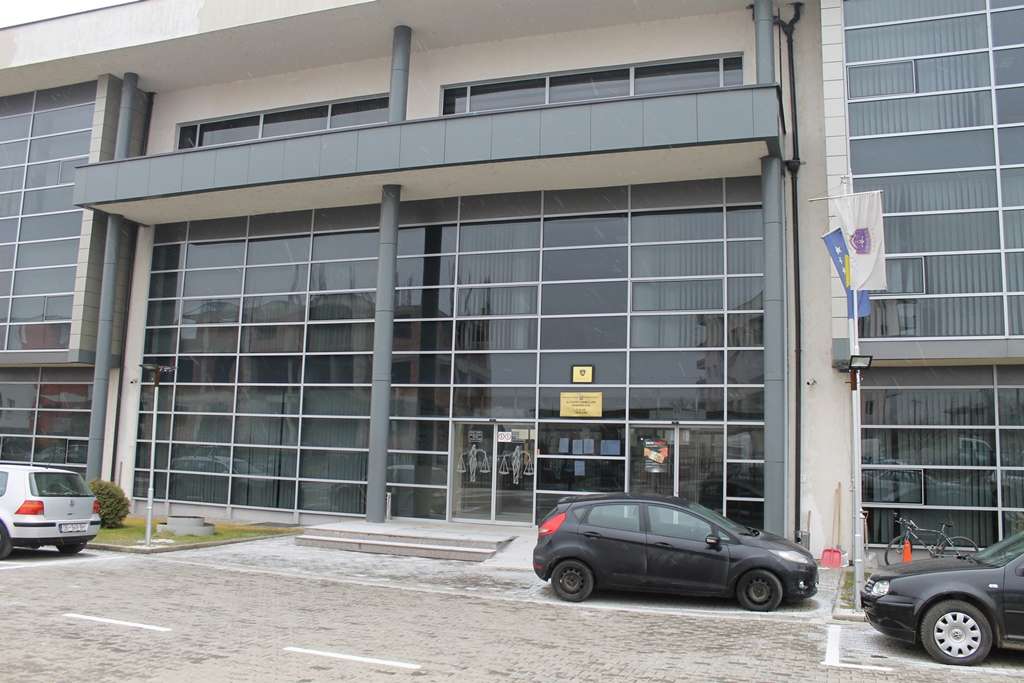 Një muaj paraburgim për të miturin gjilanas, dyshohet për dhunimin e një të miture