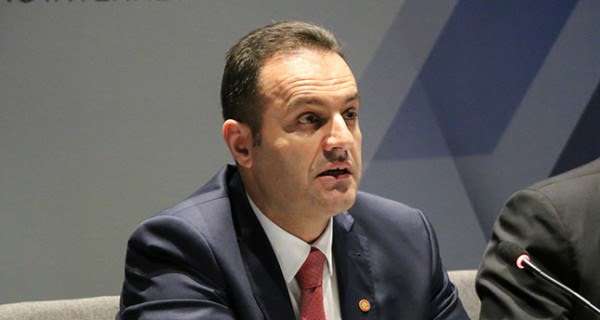 Ish-kryeprokurori i Shqipërisë, Adriatik Llalla, arrestohet në Romë