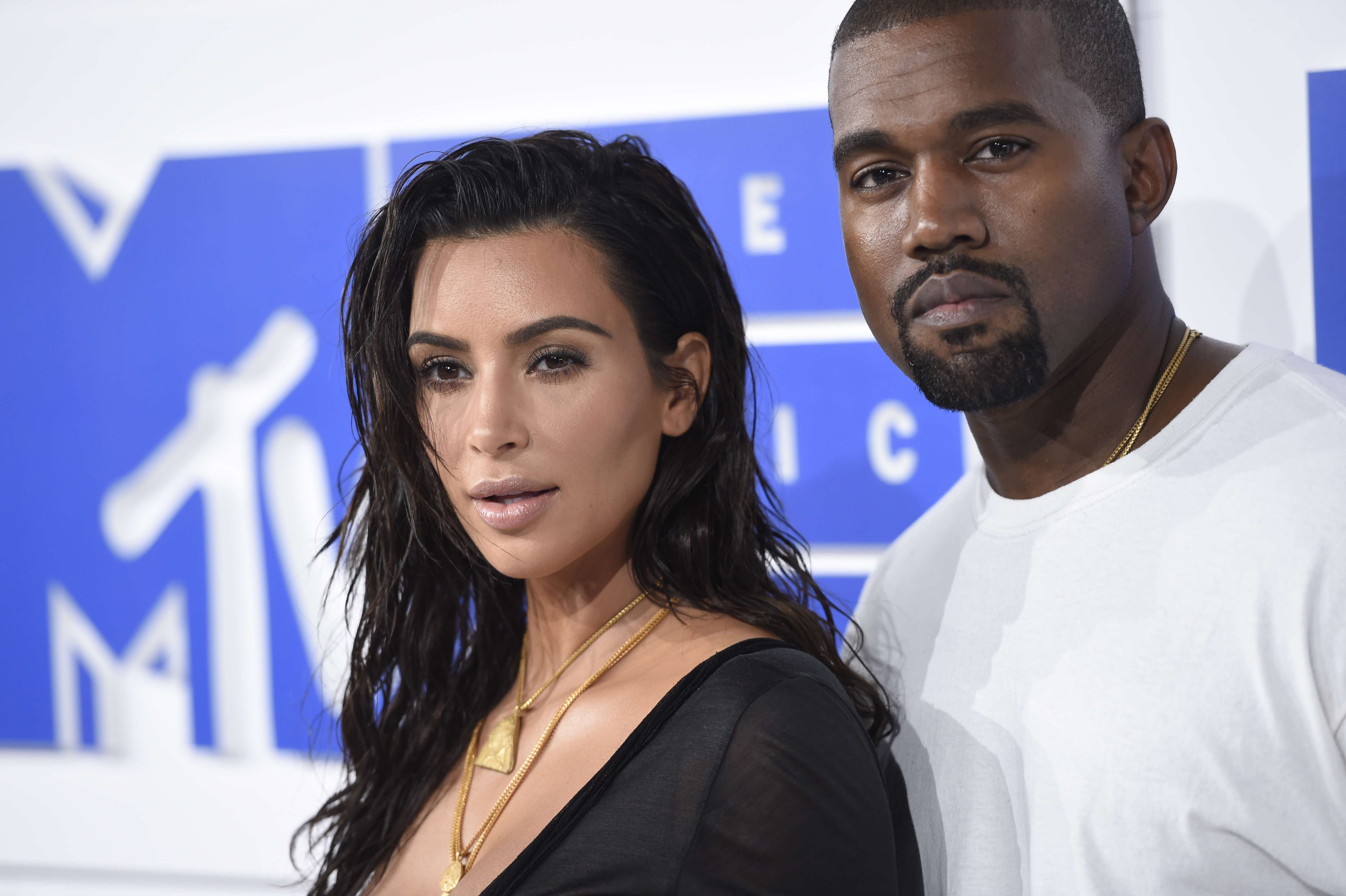 Kim Kardashian insiston se nuk ka gjasa për ribashkim me Kanye Westin