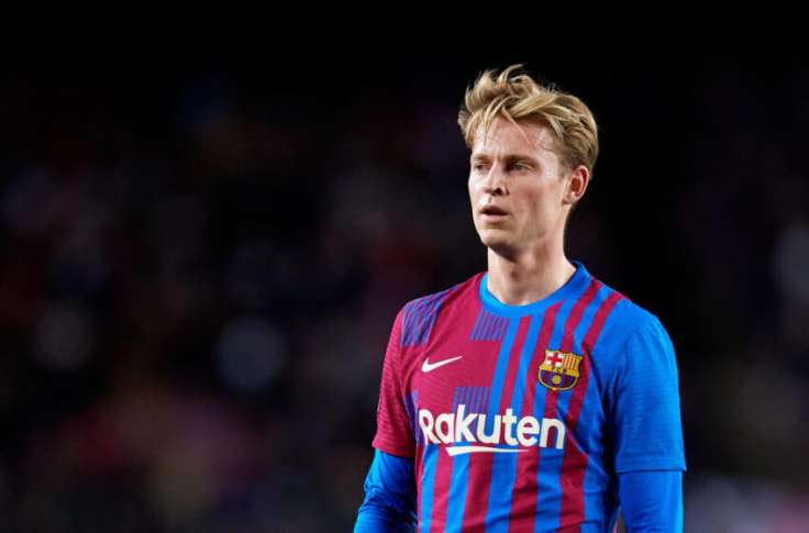 Barcelona kërkon 90 milionë euro për De Jongun
