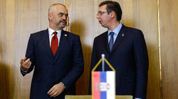 Rama i del sërish në mbrojtje Vuçiqit në lidhje me Rusinë