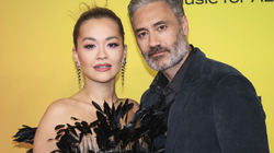 Mendohet që së shpejti Taika Waititi mund t’i propozojë martesë Rita Orës