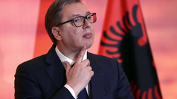 Vuçiqi paralajmëron dy marrëveshje me Kosovën së shpejti, për targat nuk flet