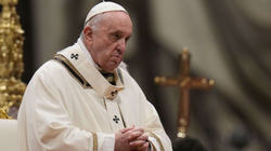 Papa Françesku: Bota po i injoron tragjeditë e mëdha