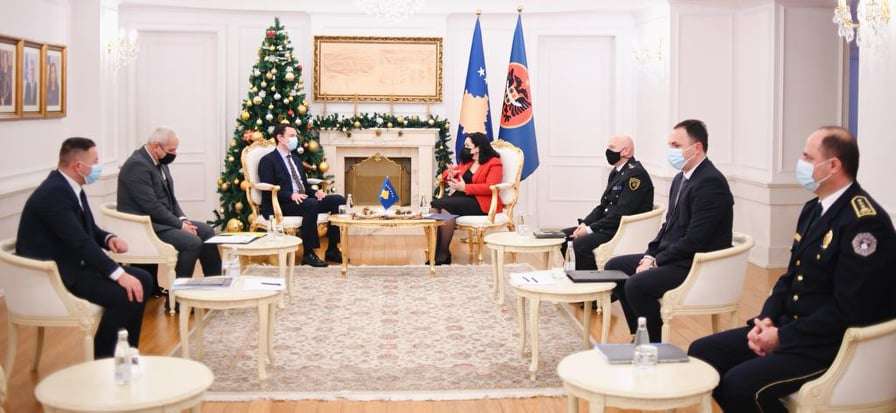Krerët e sigurisë raportojnë për fundvit para udhëheqësve të shtetit