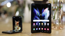Samsungu përfitoi shumë në muajin e lansimit të Galaxy Z Fold 3