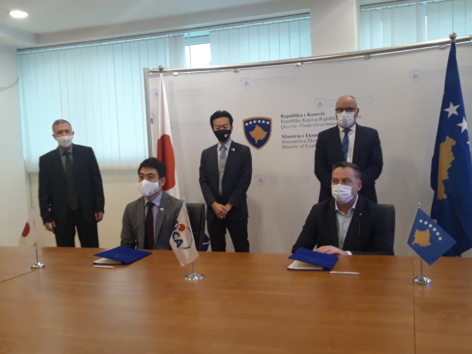 Katër komuna përfitojnë 2.8 milionë euro për përmirësimin e menaxhimit të mbeturinave