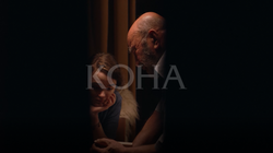 KOHA në premierën e “Zgjoit”: Mbijetesa si shpresë në Kosovën e pasluftës
