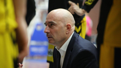 Peja pa trajnerin Radoviq kundër Rahovecit