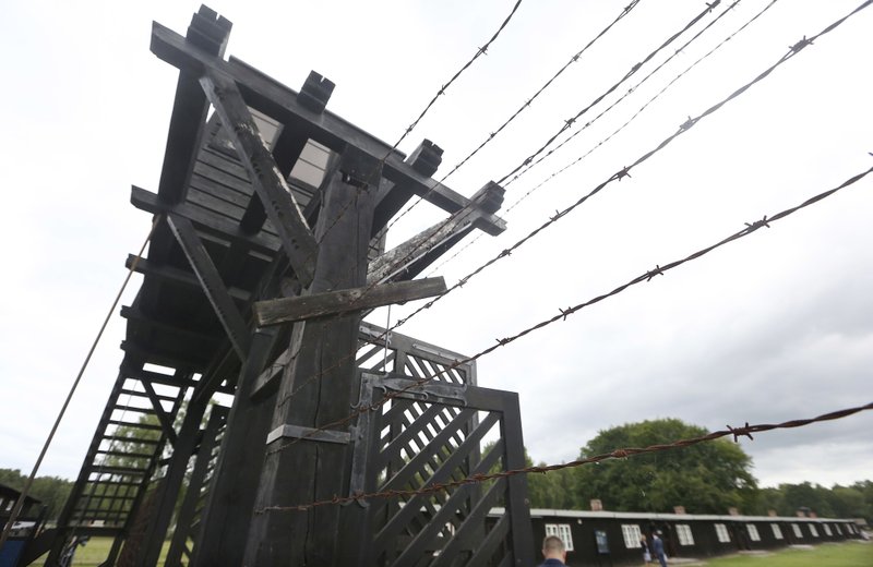 95-vjeçarja akuzohet për bashkëpunim në vrasjet masive nga nazistët – mbi 10,000