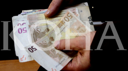 Në një bankë në Prishtinë deponohen afro 100 euro false
