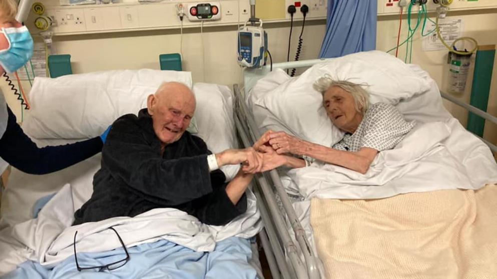 Pas 70 vjetëve martesë, Derek e Margaret vdiqën nga koronavirusi