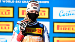 Lara Gut-Behrami stoliset me medalje të artë në Botërorin e Cortinas
