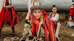 Rita Ora jep orarin e publikimit të projektit të ri sipas vendeve