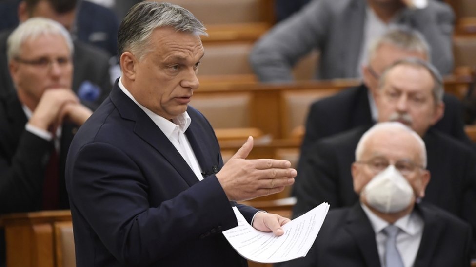 Viktor Orban fajëson variantin britanik të COVID-19 për rritjen e rasteve në Hungari