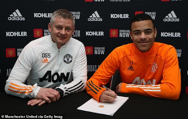 Mason Greenwood vazhdon kontratën me Manchester Unitedin