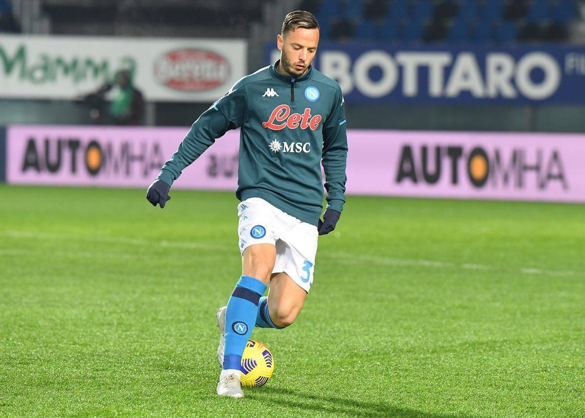 Rrahmani, në mesin e 12 lojtarëve të gatshëm te Napoli