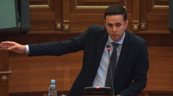 Lumir Abdixhiku e konfirmon se ka fituar sërish ulëse në Kuvend