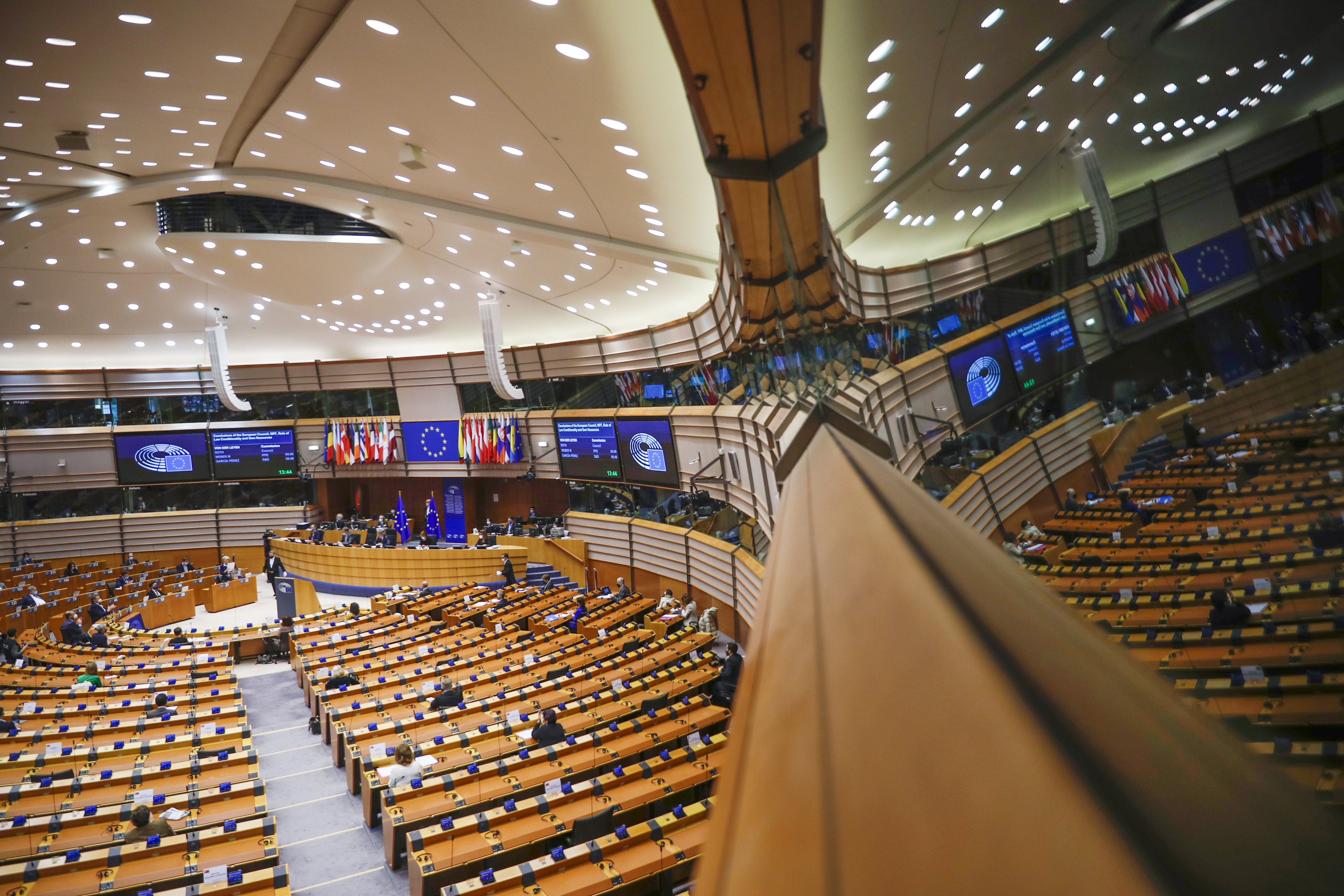 Parlamenti Evropian e sheh pavarësinë e Kosovës si të pakthyeshme