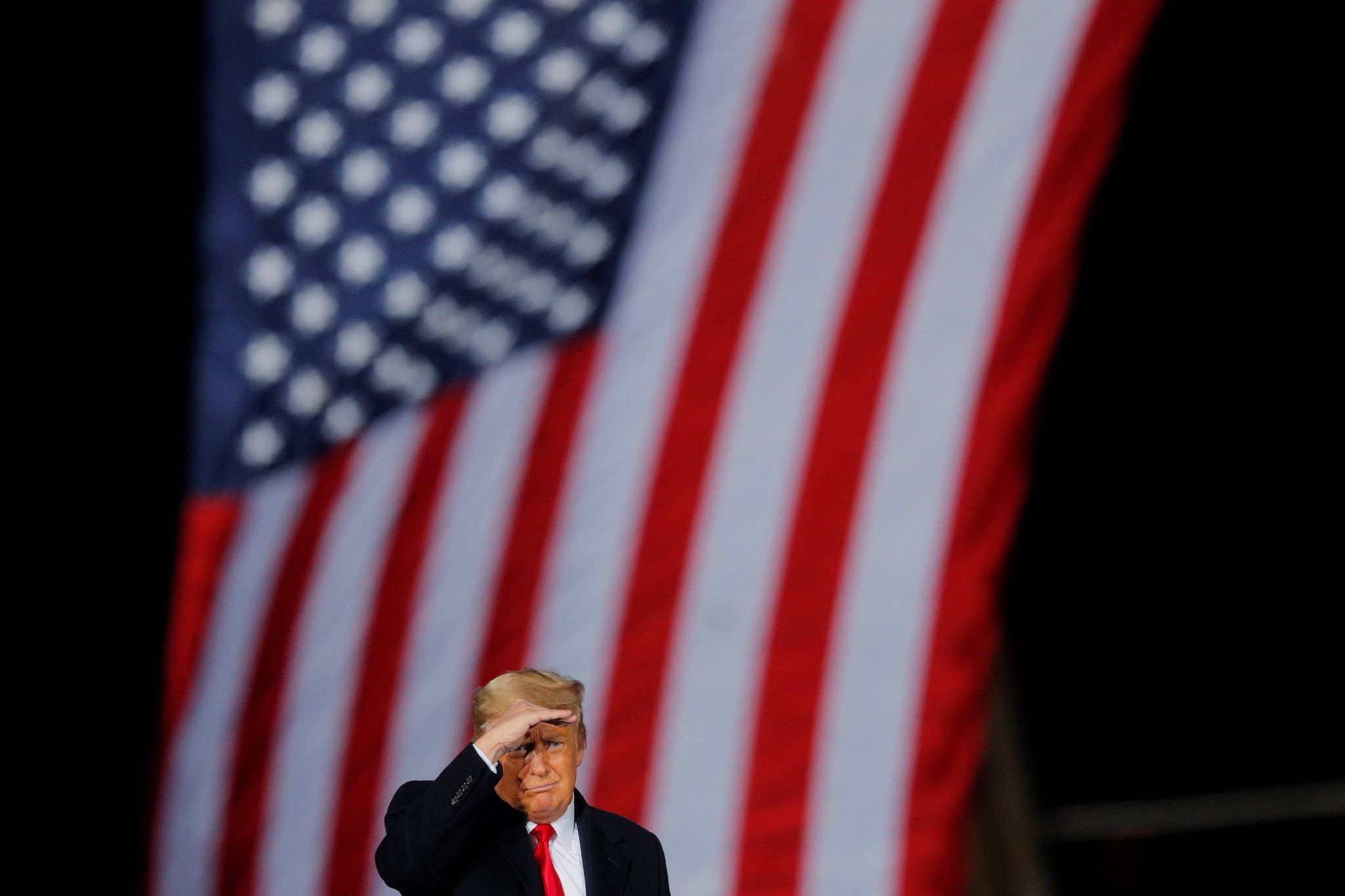 Twitteri bllokon llogarinë e Trumpit – presidenti mbetet pa rrjete sociale