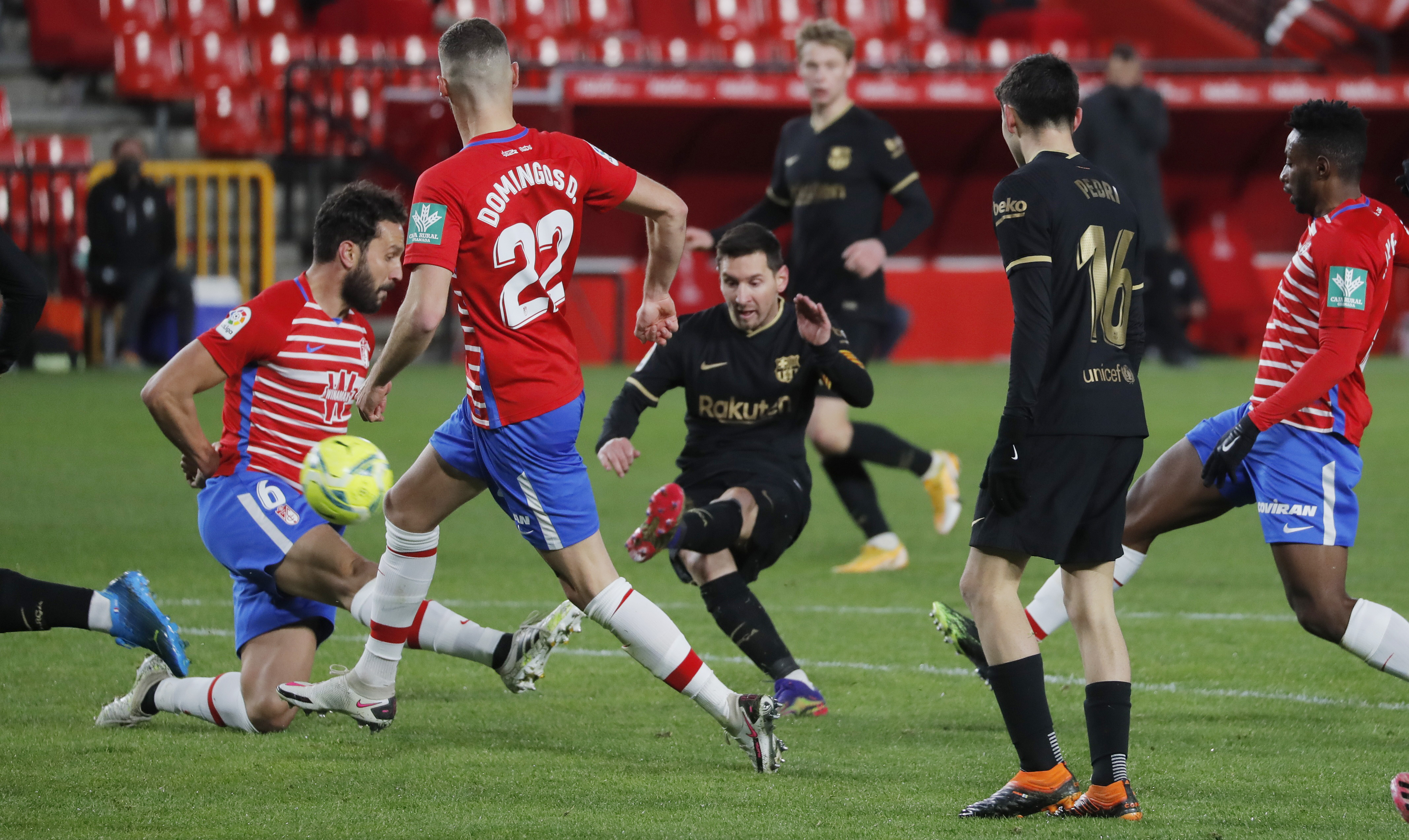 Triumfon Barcelona, Messi e Griezmanni me nga dy gola