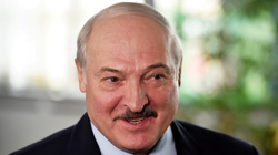 Lukashenko synon ndryshime kushtetuese, përmend largimin nga pushteti