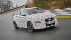 Hyundai prezanton crossoverin Kona N