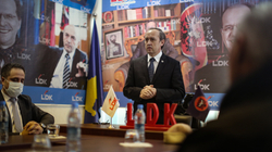 Kërcënon Hoti: S’do të kursejmë askënd në fushatë
