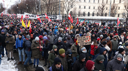 Qytetarët në Vjenë kundërshtojnë masat anti-Covid