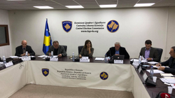 KQZ-ja miratoi fondin për mbështetjen e partive politike