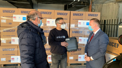 UNICEF-i ia dhuron MSH-së 1.344 transportues të vaksinave për programin e rregullt të imunizimit