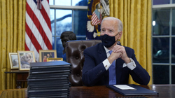 Trashëgimia e Trumpit vë në sprovë politikat e jashtme të Bidenit