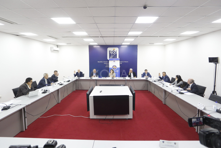 KQZ-ja nuk certifikon listat e VV-së, AAK-së e Nismës - LDK-ja, PDK-ja dhe Lista Serbe kalojnë