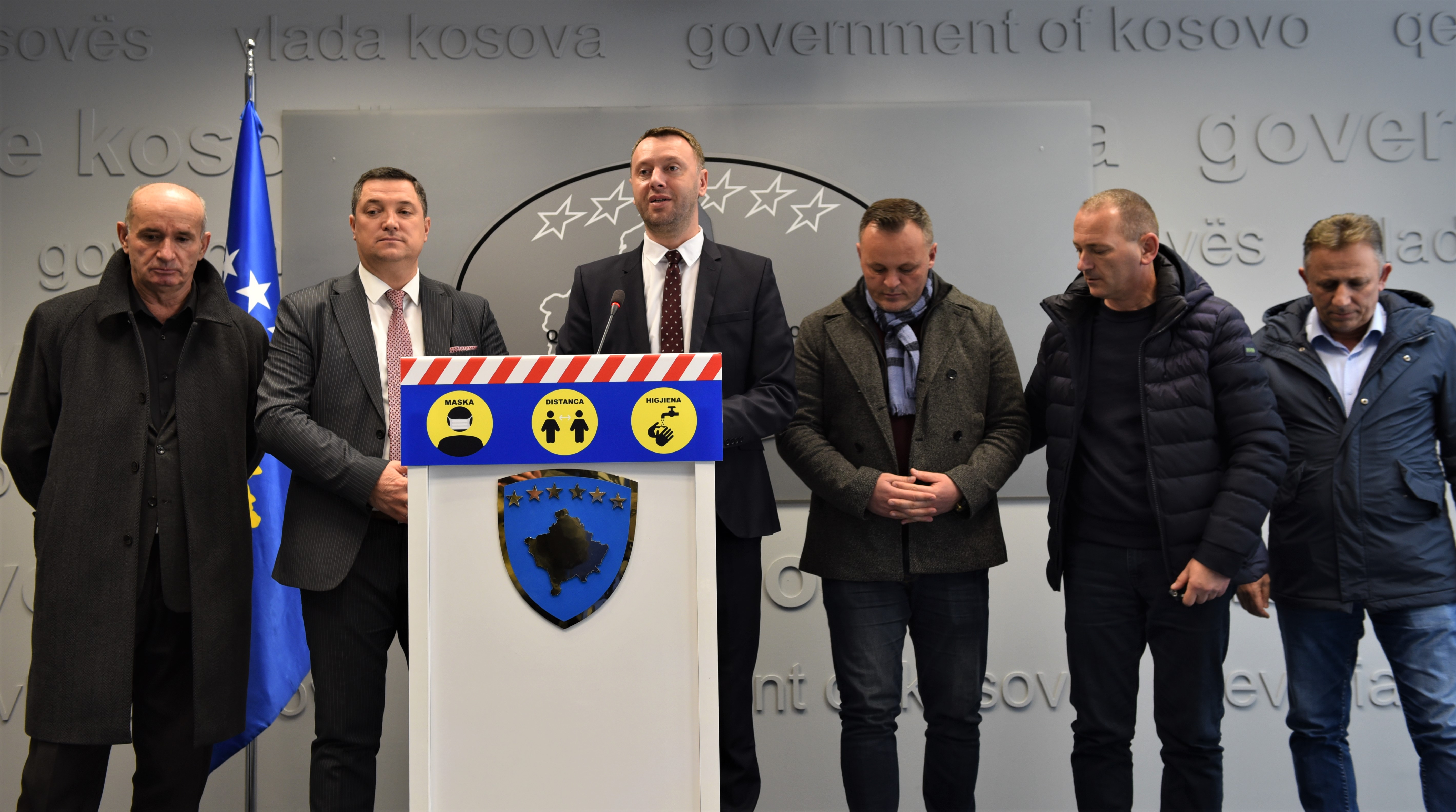 Abrashi: Nesër do të ketë marrëveshje sesi do të mbështeten operatorët e transportit rrugor