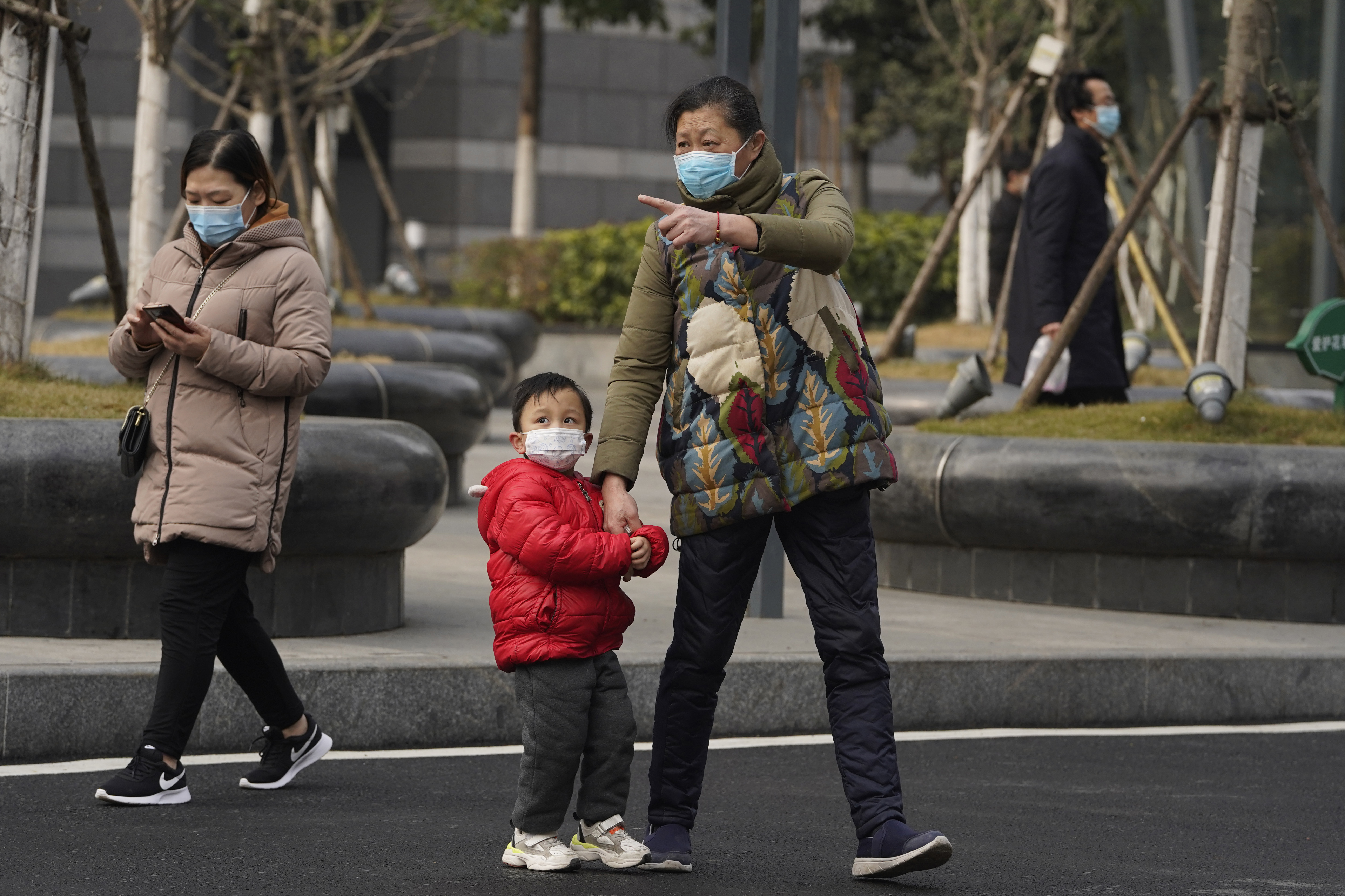 Kina po ua ndalon kontaktin me OBSH-në familjarëve të viktimave në Wuhan
