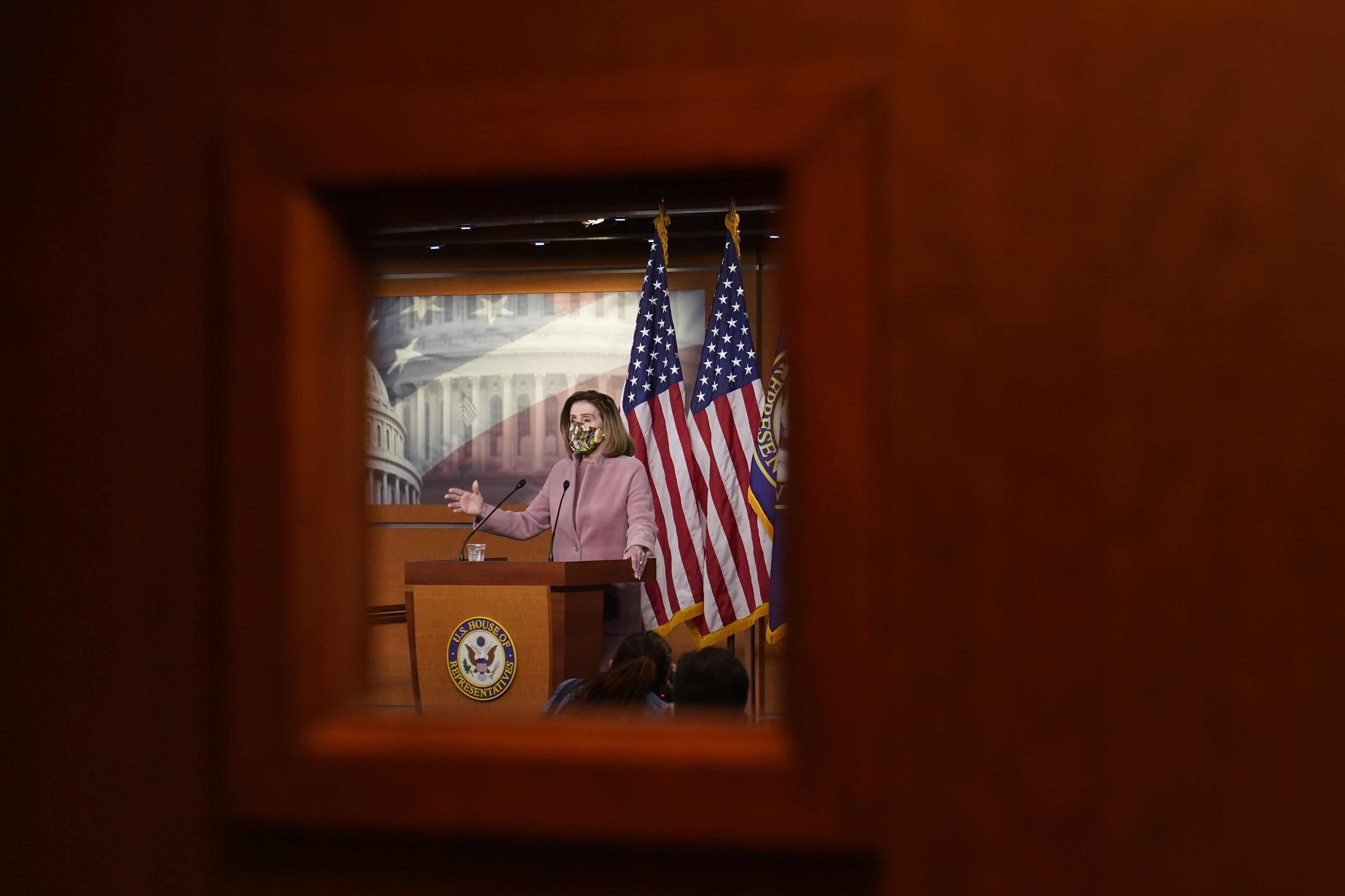 Pelosi kërkon ekstra para për mbrojtje nga “armiku” i brendshëm