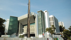 Singapori arreston një 16-vjeçar, planifikonte sulm në dy xhami