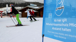 Austria kap 96 turistë të huaj duke thyer masat në një resort skijimi