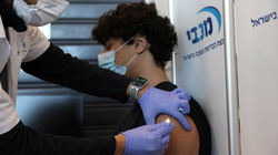 Izraeli pret kthesë në betejën ndaj COVID-19, pasi ta vaksinojë 1/3 e popullatës