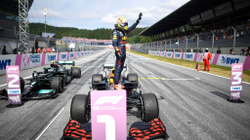 Max Verstappen e fiton edhe Grand-Prixin e Austrisë