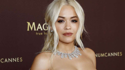 Rita Ora pozon për “Vogue Australia”, flet për lidhjen me Taika Waititin