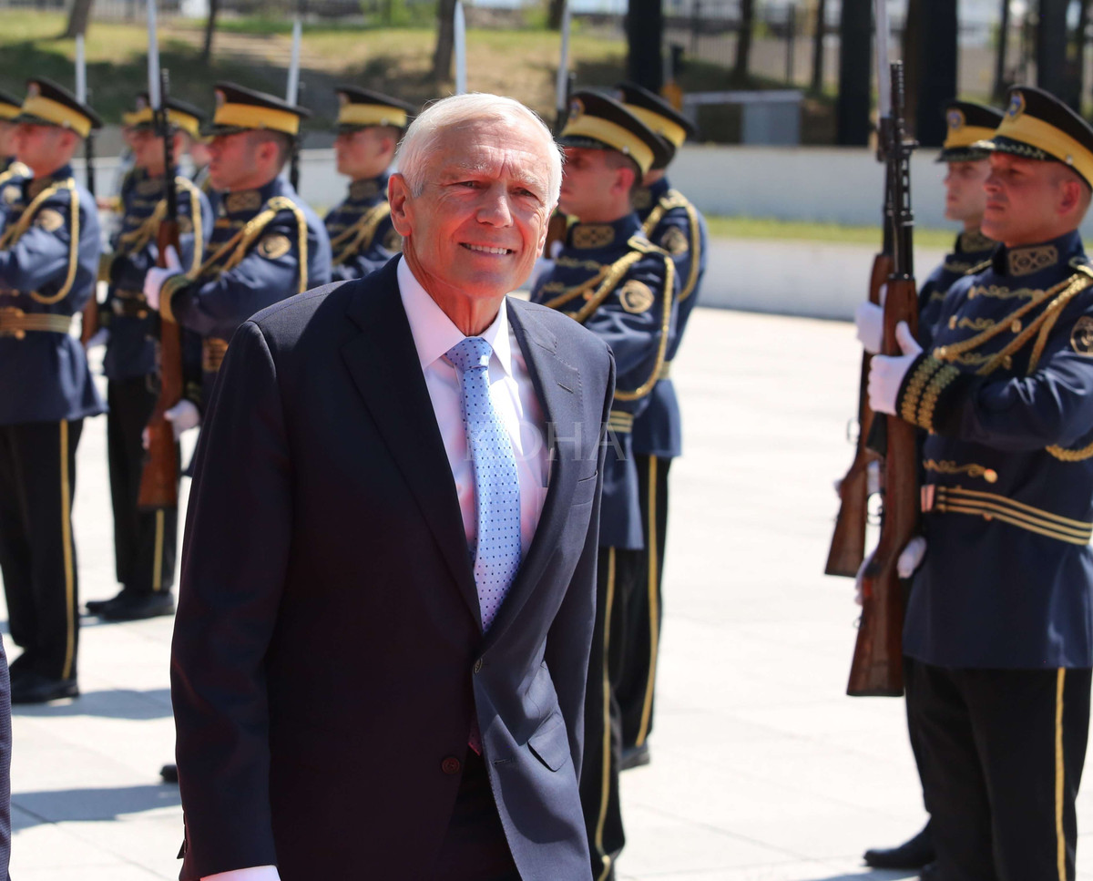Wesley Clark do të dëshmojë në Hagë se Thaçi nuk e kontrollonte UÇK në