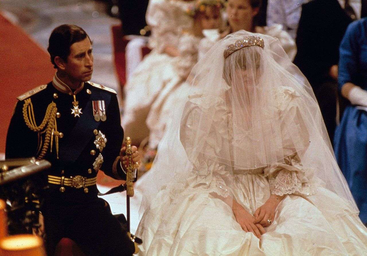 Lady Diana nuk donte të martohej me Princin Charles pasi ai po e tradhtonte