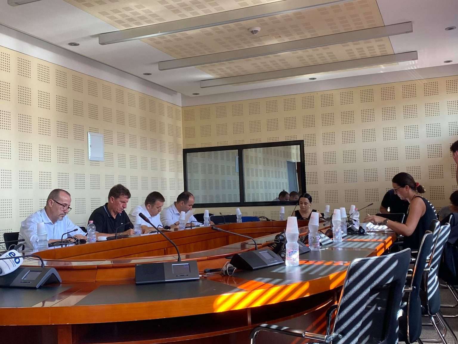 Komisioni për Bujqësi dështon ta miratojë Projektligjin për Automjete